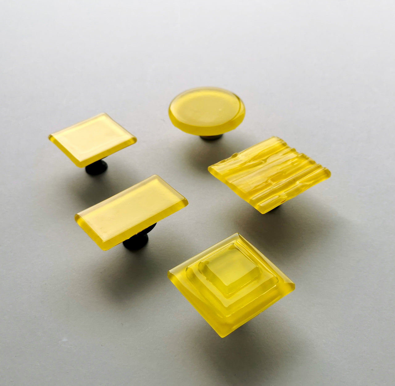 Sunny Yellow Accent Glass Knob. Yellow Glass Knob - 0044