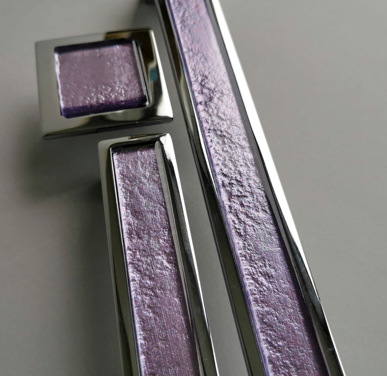 Modern Lilac Purple Fused Glass Pop-up Pull/Knob. Pop-up Glass Handles - 0033