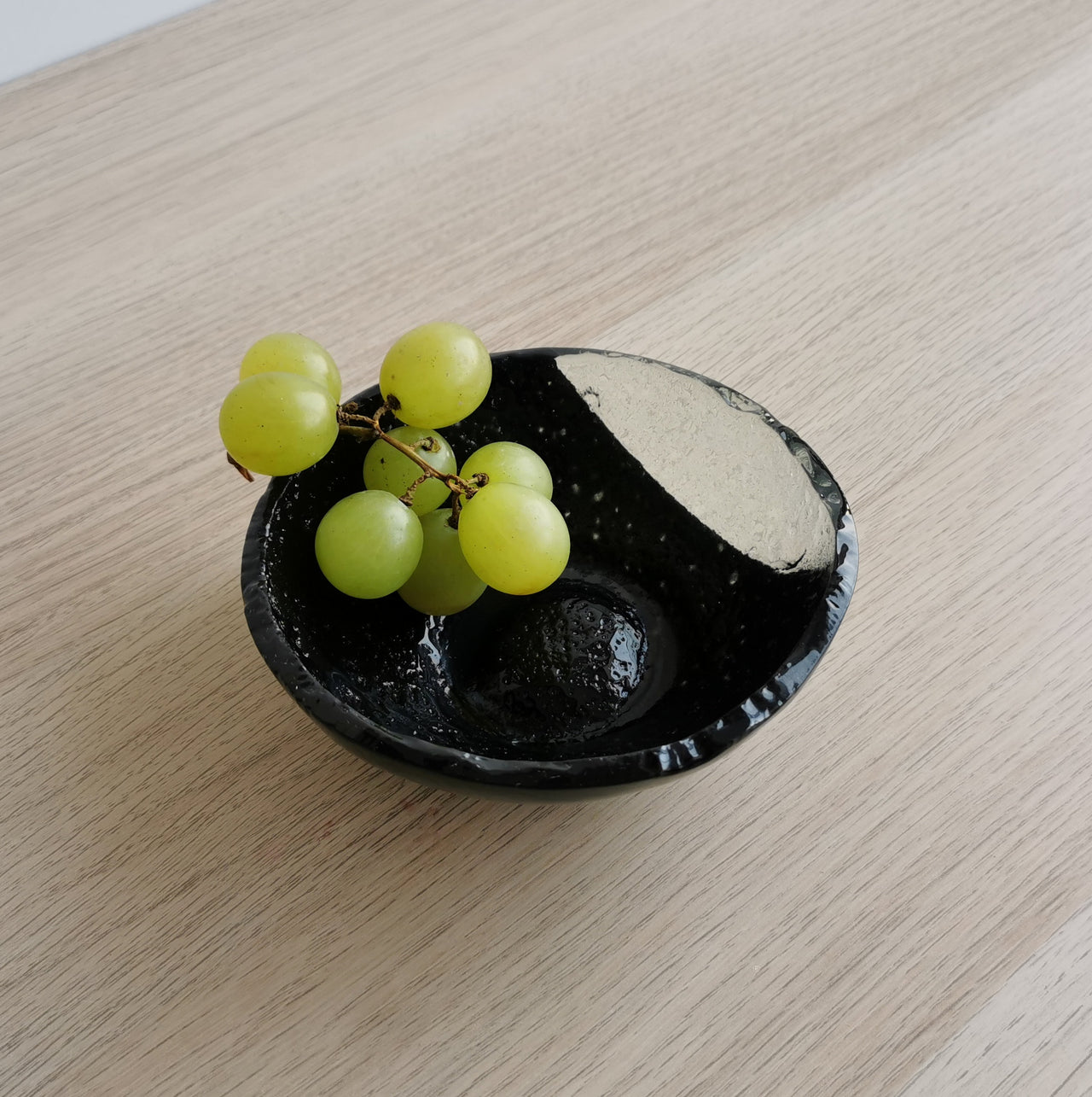 Merry Minimalist Black&Transparent Glass Bowl. Black&Transparent Glass Rice Bowl - 4 15/16" (12,5cm.)