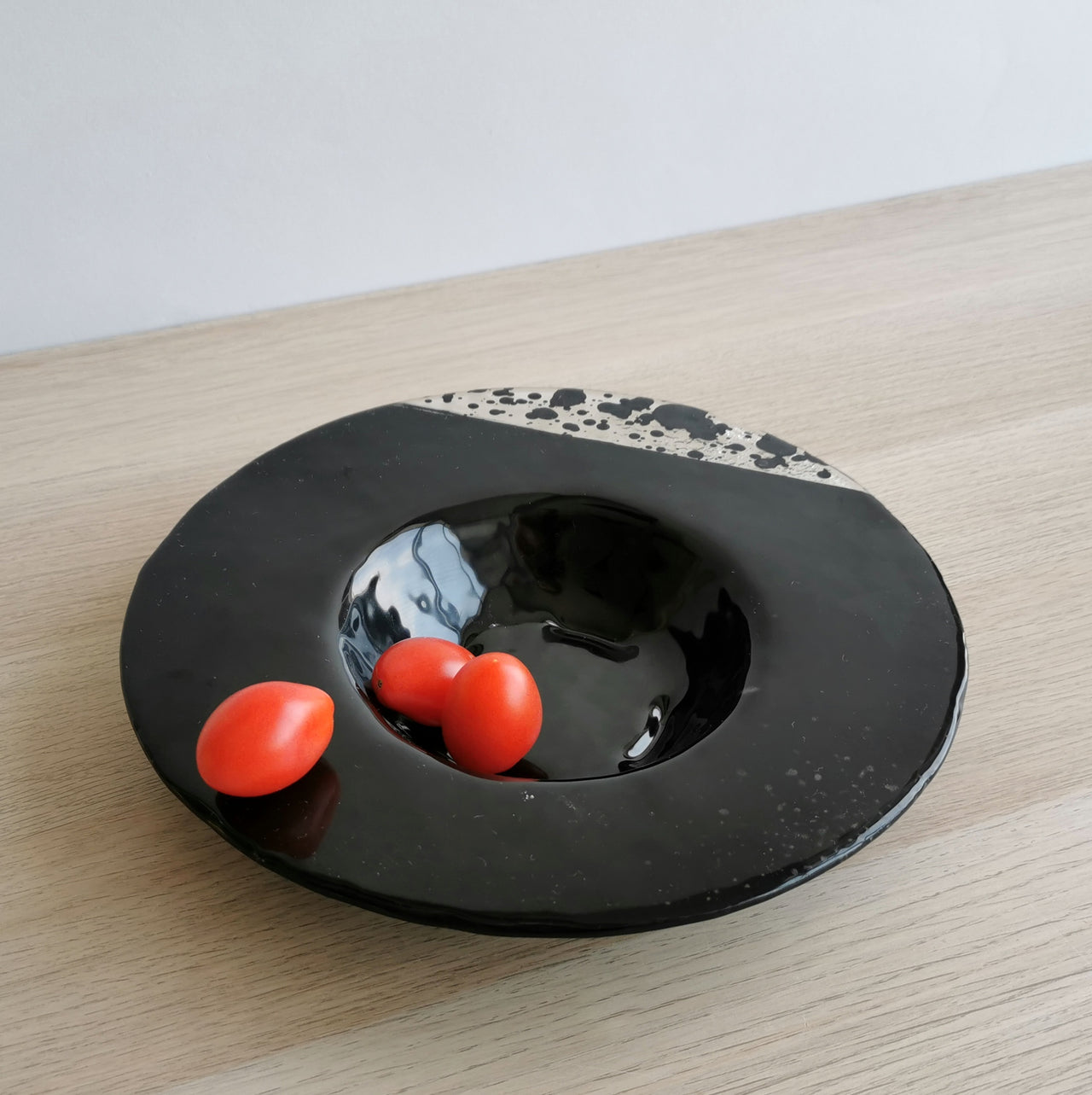 City Minimalist Jackson Pollock Inspired Black Glass Bowl. Black&Jackson Glass Shifted Center Pasta Bowl - 10 5/8" (27cm.)