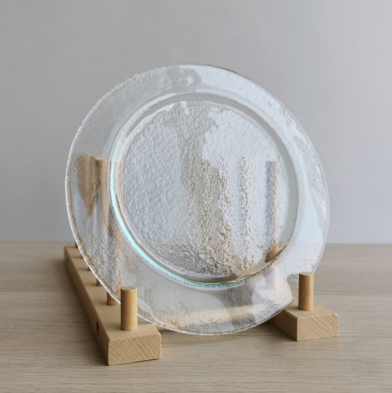 City Minimalist Transparent Glass Plate. Small Transparent Glass Shifted Center Plate - 7 1/16" (18cm.)