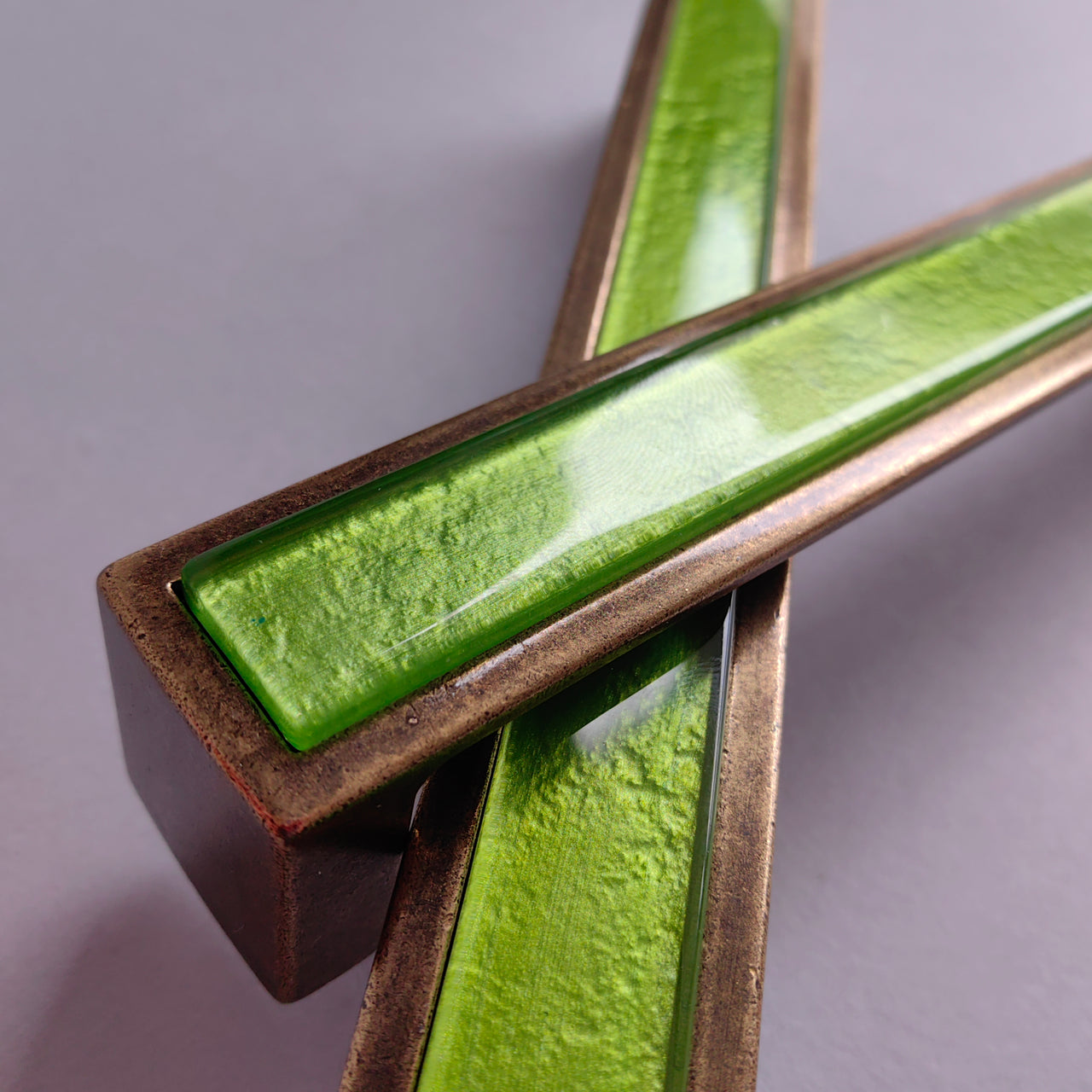 Modern Apple Green Glass Pop-up Pull/Knob. Antique Brass Metal Finish. Pop-up Glass Handles - 0038