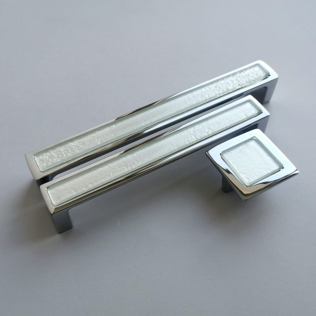 Modern Pearl White Glass Pop-up Pull/Knob. Pop-up Glass Handles - 0016
