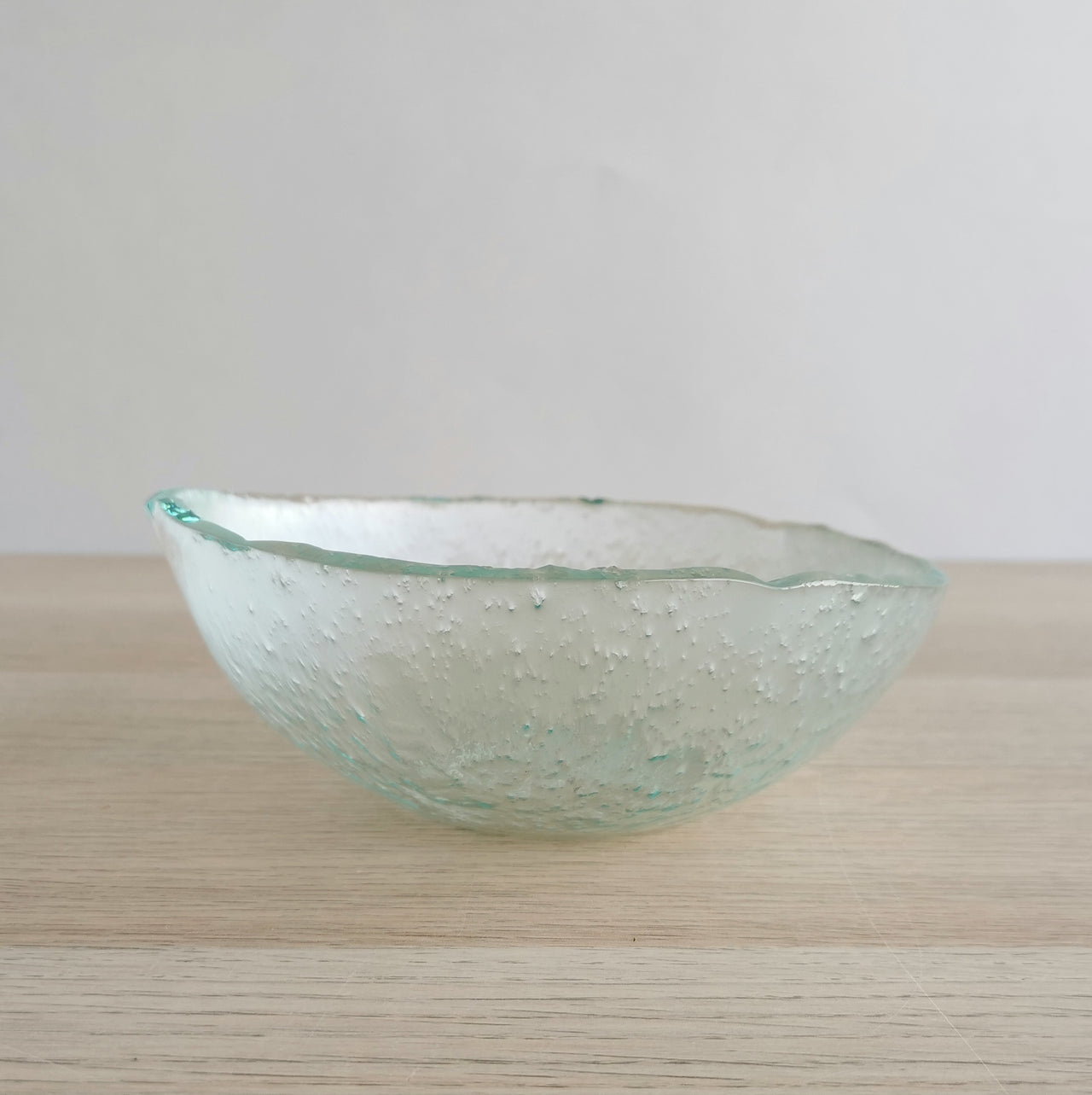 Merry Minimalist Clear Glass Bowl. Transparent Glass Soup Bowl - 6 7/8" (17,5cm.)