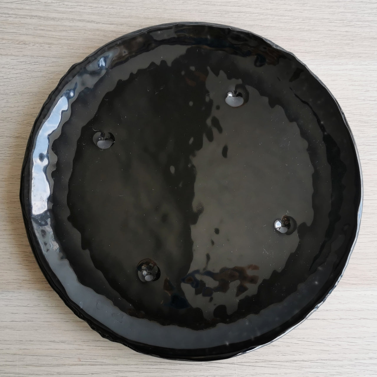 Merry Minimalist Black Glass Main Course Plate. Black Glass Plate - 10 5/8" (27cm.)
