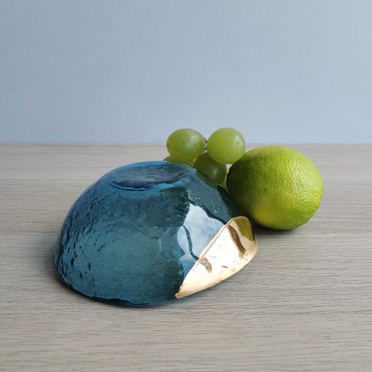 Merry Minimalist Sky Blue&Gold Glass Bowl. Blue&Gold Glass Rice Bowl - 4 15/16" (12,5cm.)