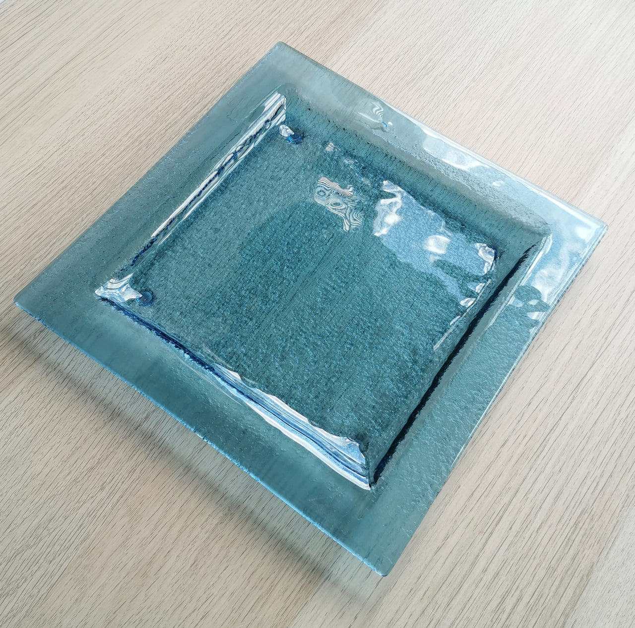 New York Minimalist Blue Glass Dessert Plate. Sky Blue Glass Plate - 9 5/8"x9 5/8" (24,5cm.x24,5cm.)