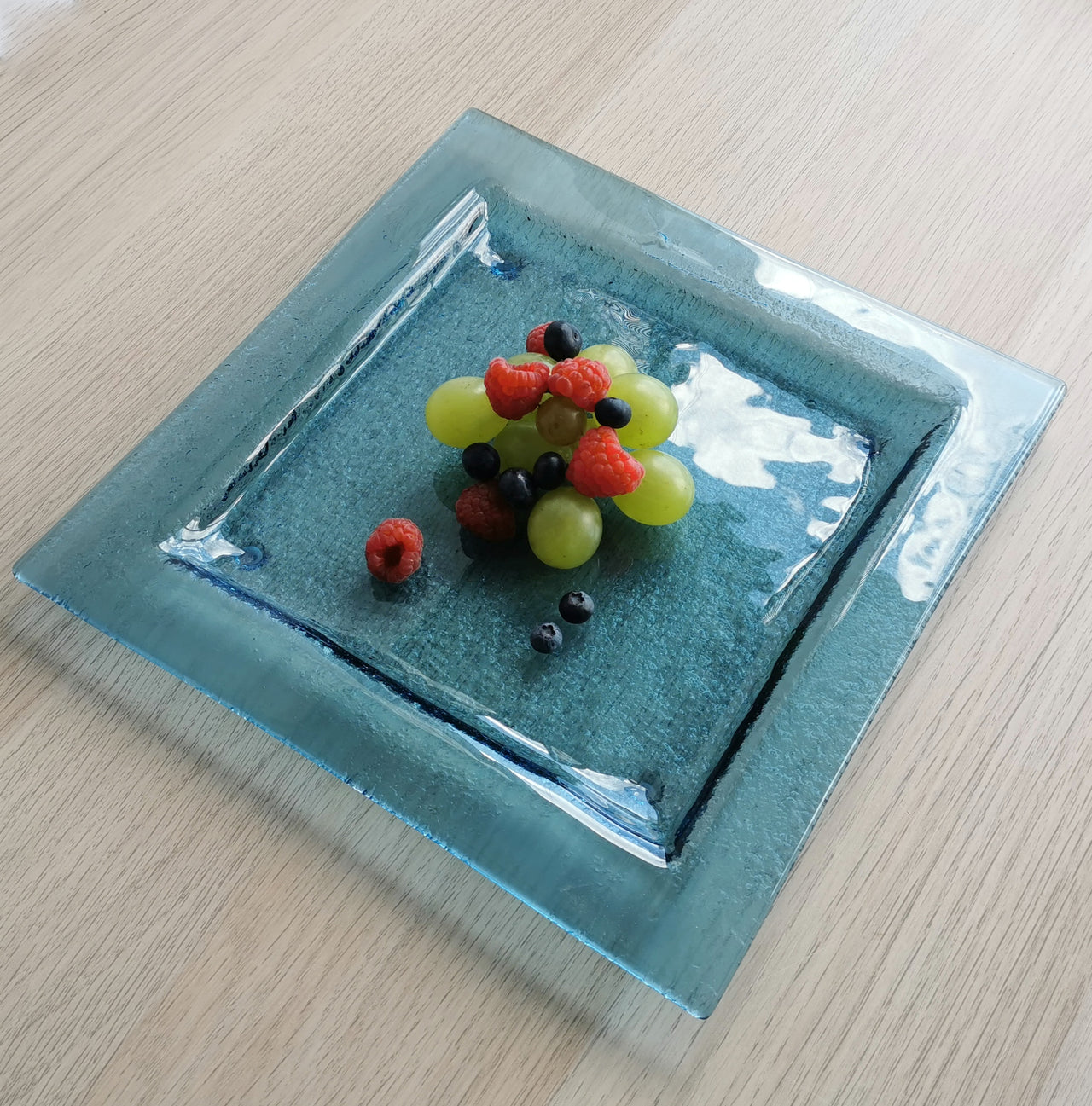 New York Minimalist Blue Glass Dessert Plate. Sky Blue Glass Plate - 9 5/8"x9 5/8" (24,5cm.x24,5cm.)