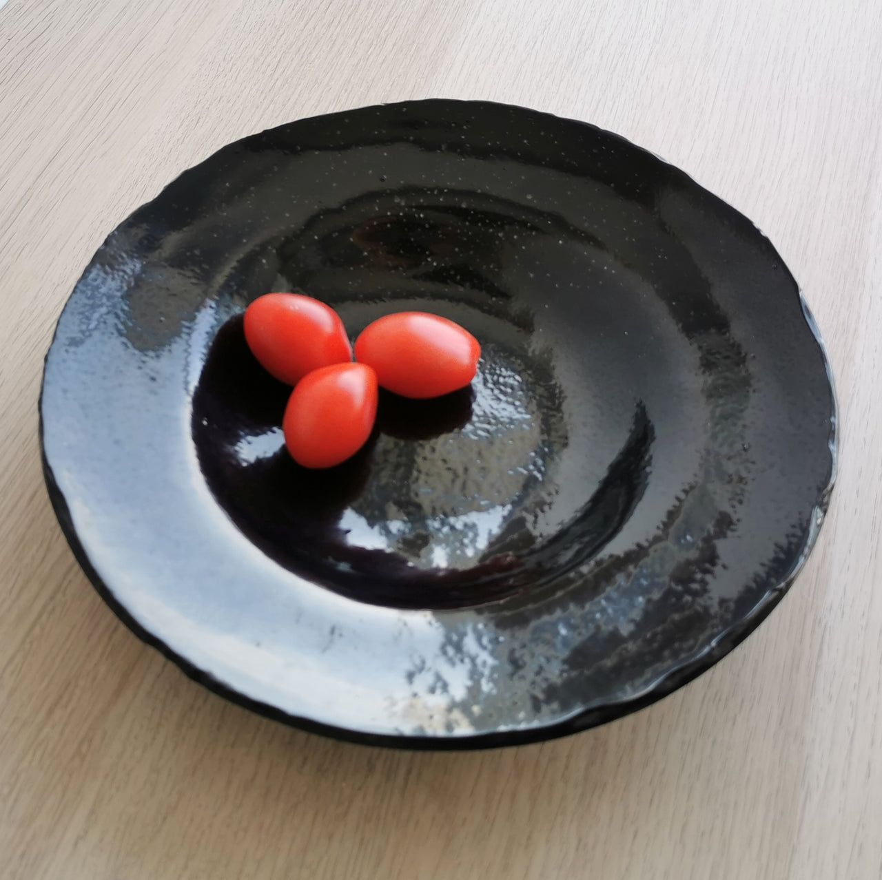 Pasta Minimalist Black Glass Bowl. Black Glass Pasta Bowl - 9 13/16" (25cm.)